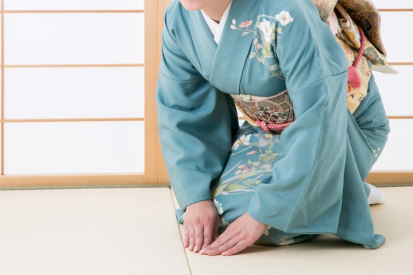 金京浩细说日本人鞠躬：学问大、有深浅、藏