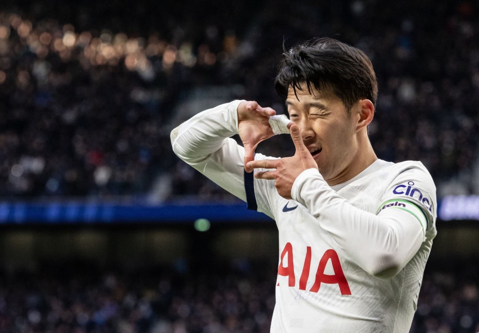 孙兴慜在2015年夏天从勒沃库森加盟热刺,他已经在各项赛事出场396次