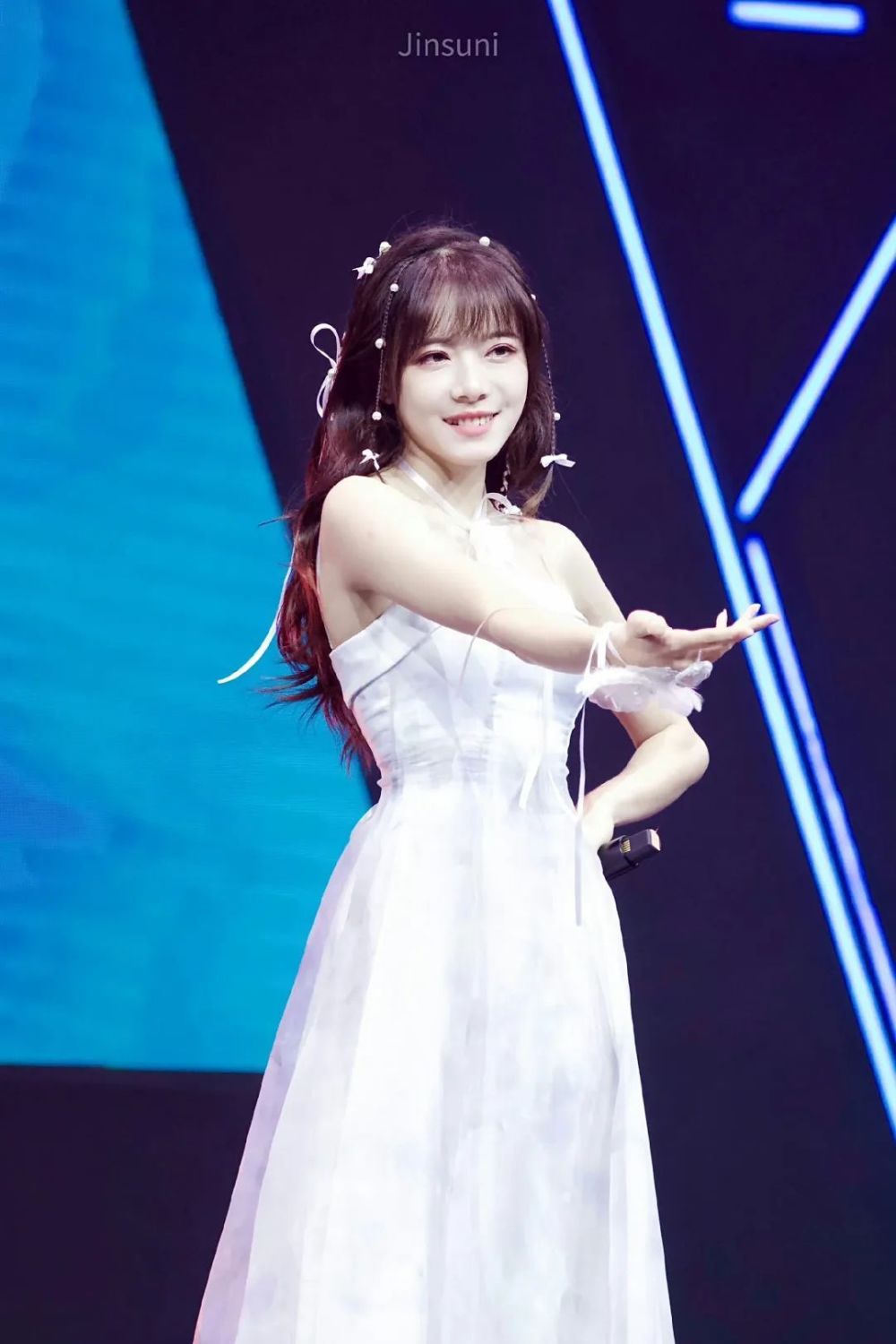 骆歆cos美羊羊后,又自称"玛丽猫",网友热评:非把自己往那种形象上靠?