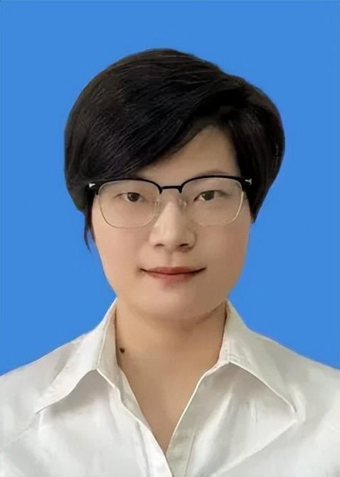 广信区人民政府副区长 (挂职)陈小云广信区人民政府副区长职务.