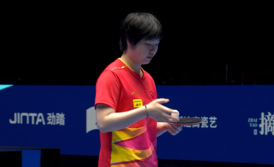 蒯曼3-2战胜伊藤美诚：2连胜提前晋级，连丢5个局点差点葬送比赛_腾讯新闻