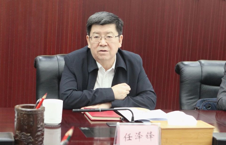 任泽锋与广发银行、徽银金租客人举行工作会谈_腾讯新闻