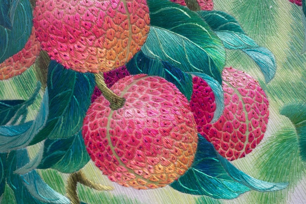 荔枝广绣农耕文明与岭南佳果的结合