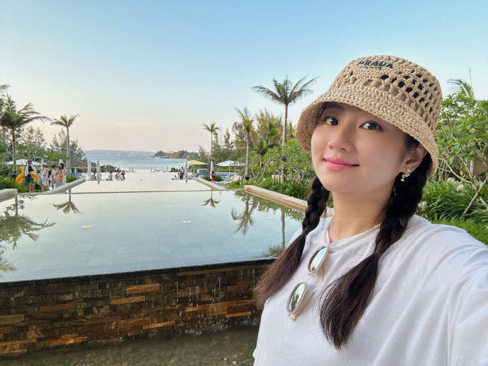 任家萱官宣生子自曝因烧伤孕期水肿厉害