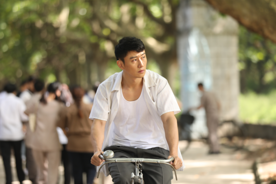 该片是由青年导演张奕辄执导,青年电影人徐玮良担任制片,老戏骨王双宝