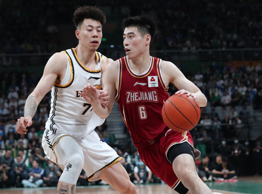 体育篮球cba总决赛辽宁本钢对阵浙江稠州金租2