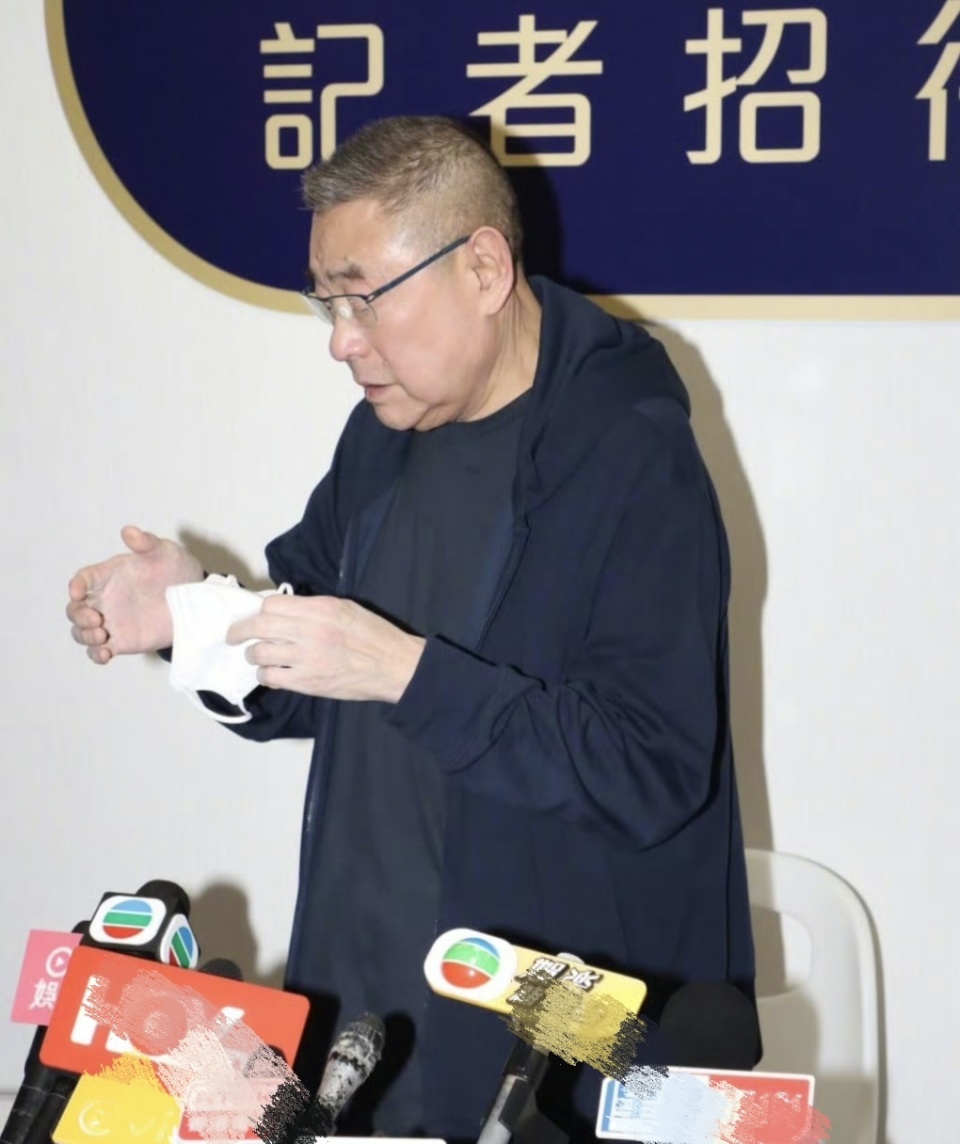 72岁刘銮雄召开发布会力挺妻子甘比大骂旧爱吕丽君又贪又傻