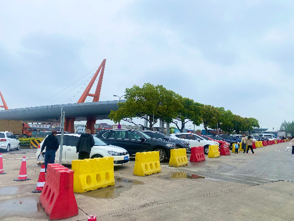 g60沪昆高速假期前两日车流同比上升近3成市民错峰返程