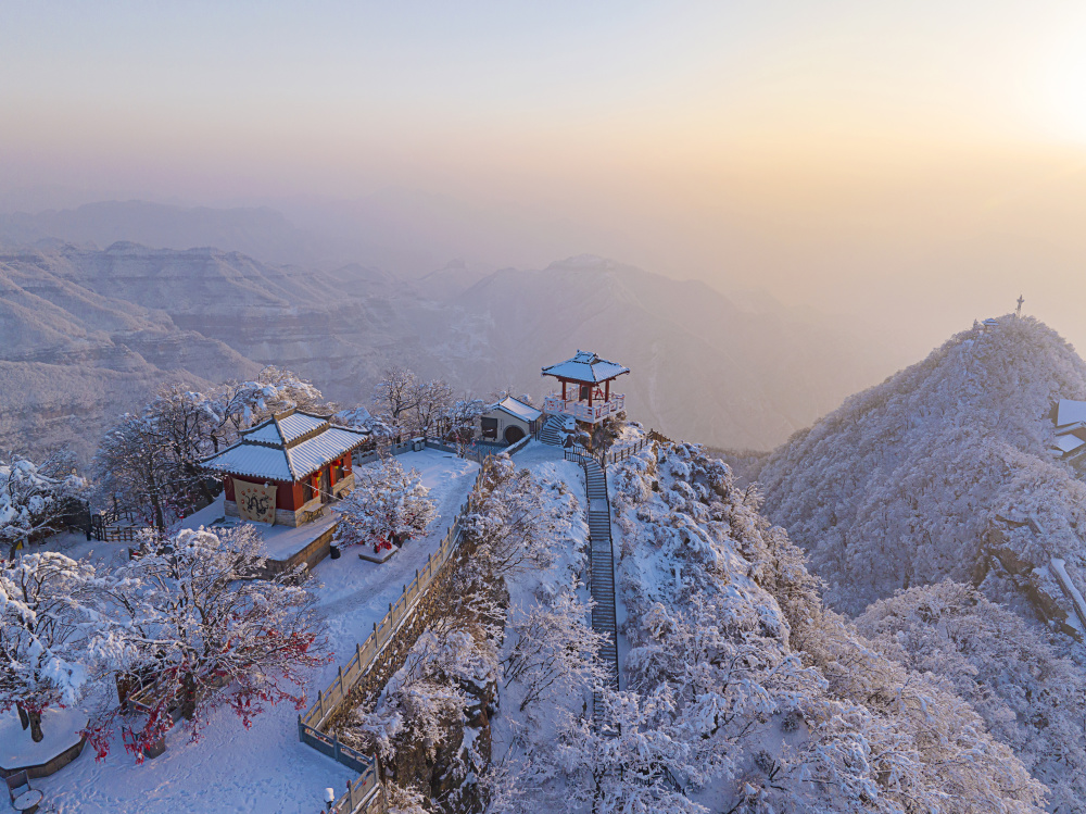 雪后王屋山银装素裹 壮美如画_腾讯新闻