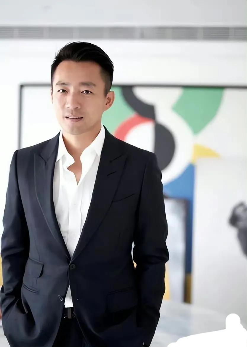 大s坑汪小菲钱不讲人情感情汪小菲好友爆料大s冷血做局套路深