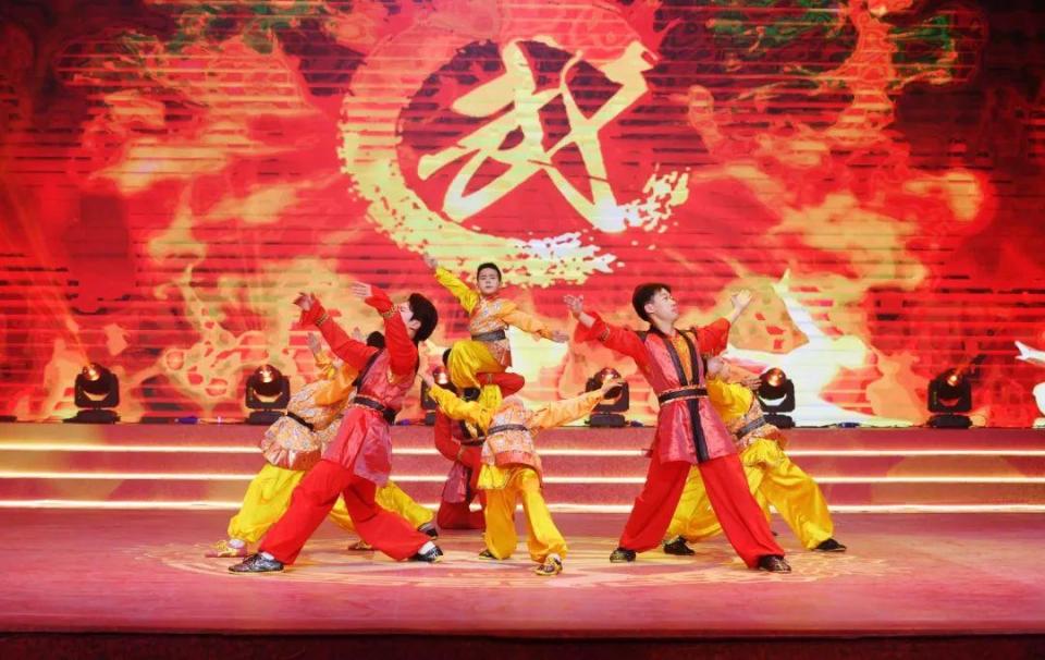 最新剧透来啦！2025滨城春晚完成录制_腾讯新闻