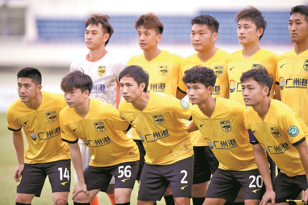 广东广州豹1比0胜湖南队赢得职业联赛首胜