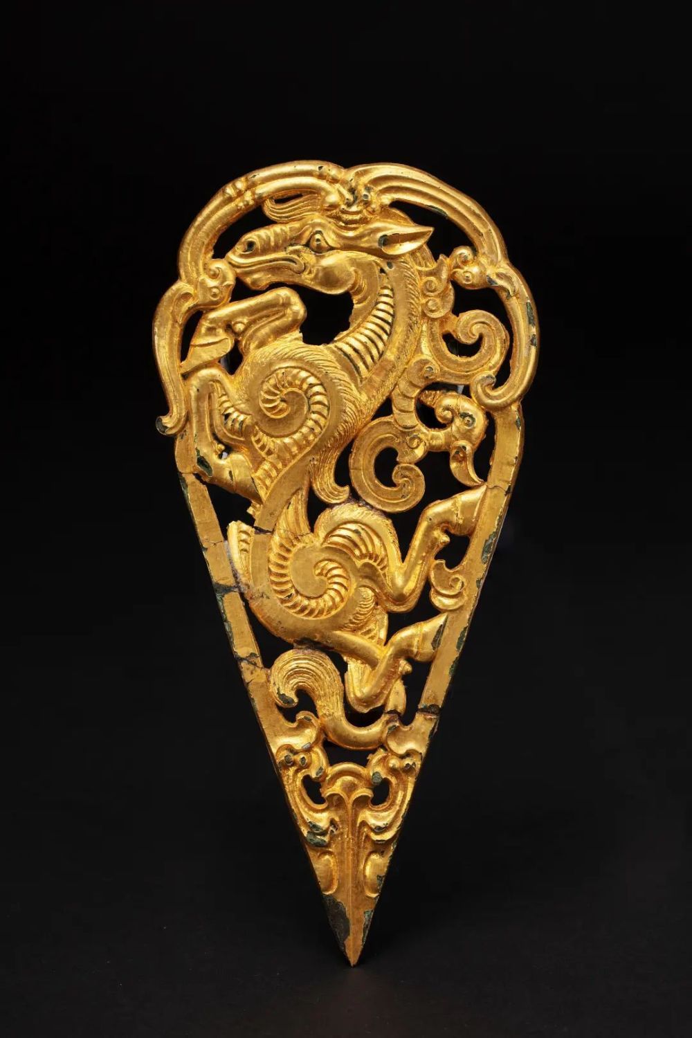 鎏金车标这得是哪来的车啊