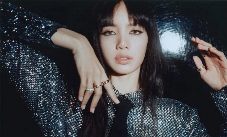 Lisa透露了她的个人首秀对BLACKPINK复出的影响