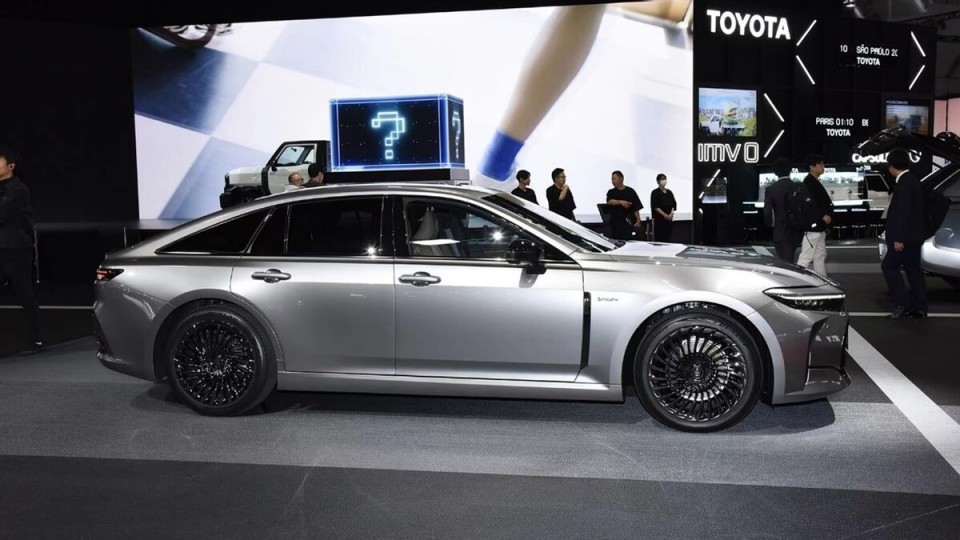 9万起 车长超5米 二排更舒适 原装进口的全新皇冠竞争力如何?