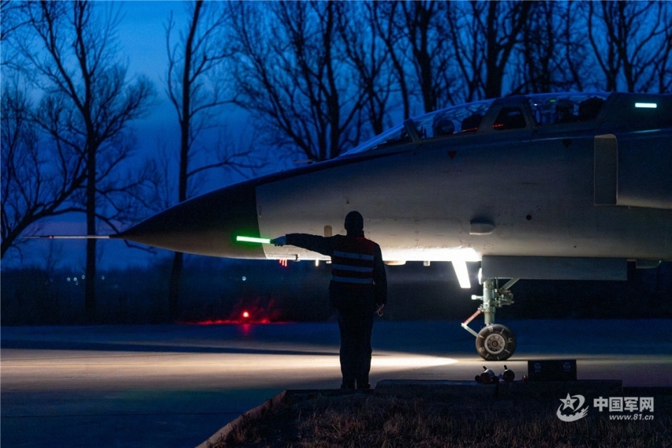 淬炼铁翼飞豹夜间飞行训练高清图来了