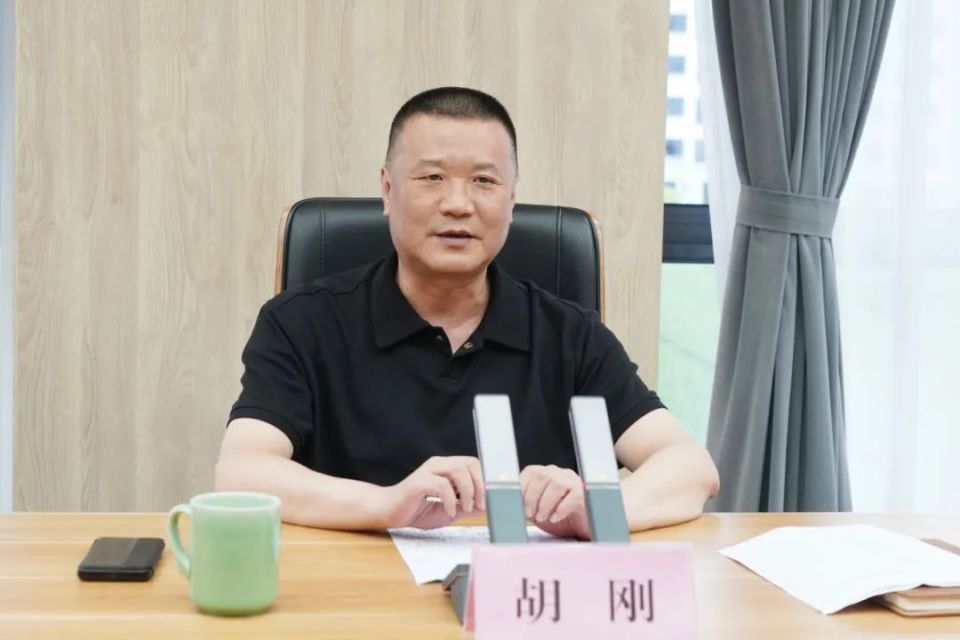 胡刚调研美丽大花园品质提升专项行动