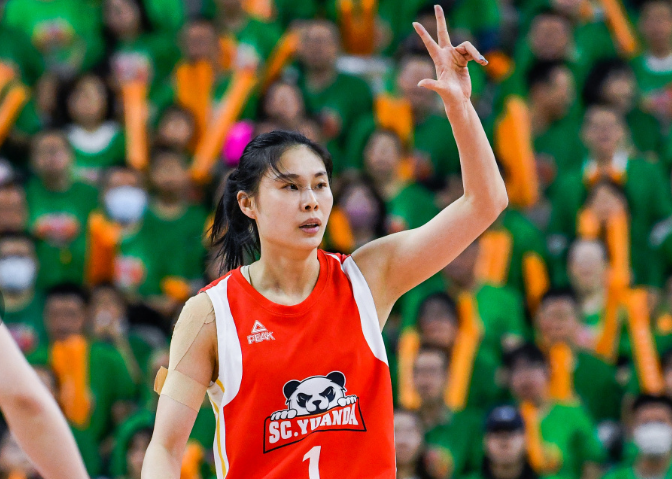 内蒙古女篮:张茹10分,琼斯28分10篮板,李缘13分8助攻,张绮芳14分