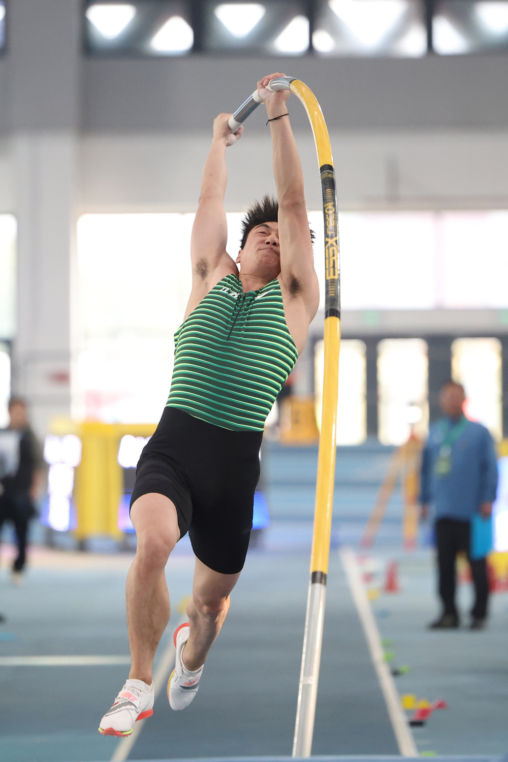 田径全国室内田径大奖赛南京站男子撑杆跳高赛况