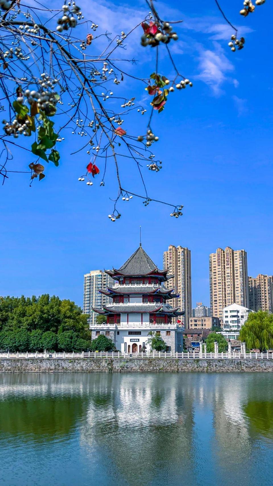 联咏醴陵渌江状元洲