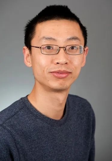 杜鹏闫利明博士长期开展冠状病毒感染和复制机制,病毒与宿主相互作用