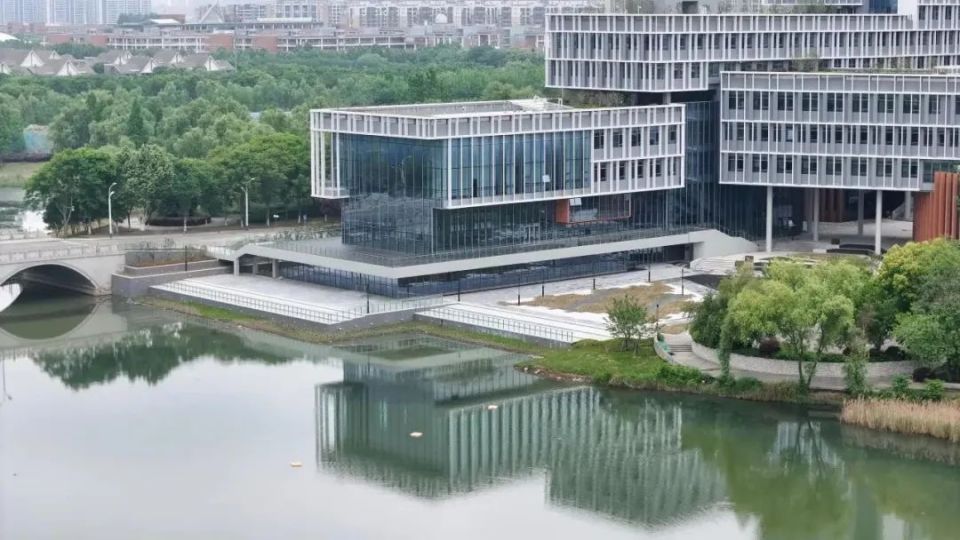 亲爱的东大,122岁生日快乐!