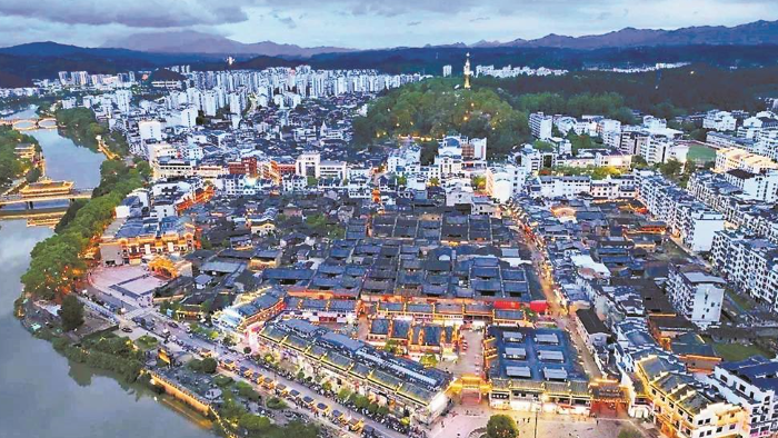 泰宁夜景 (资料图片)泰宁古城 刘贤健 摄