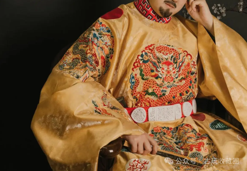 龙袍上除了龙,还有什么?