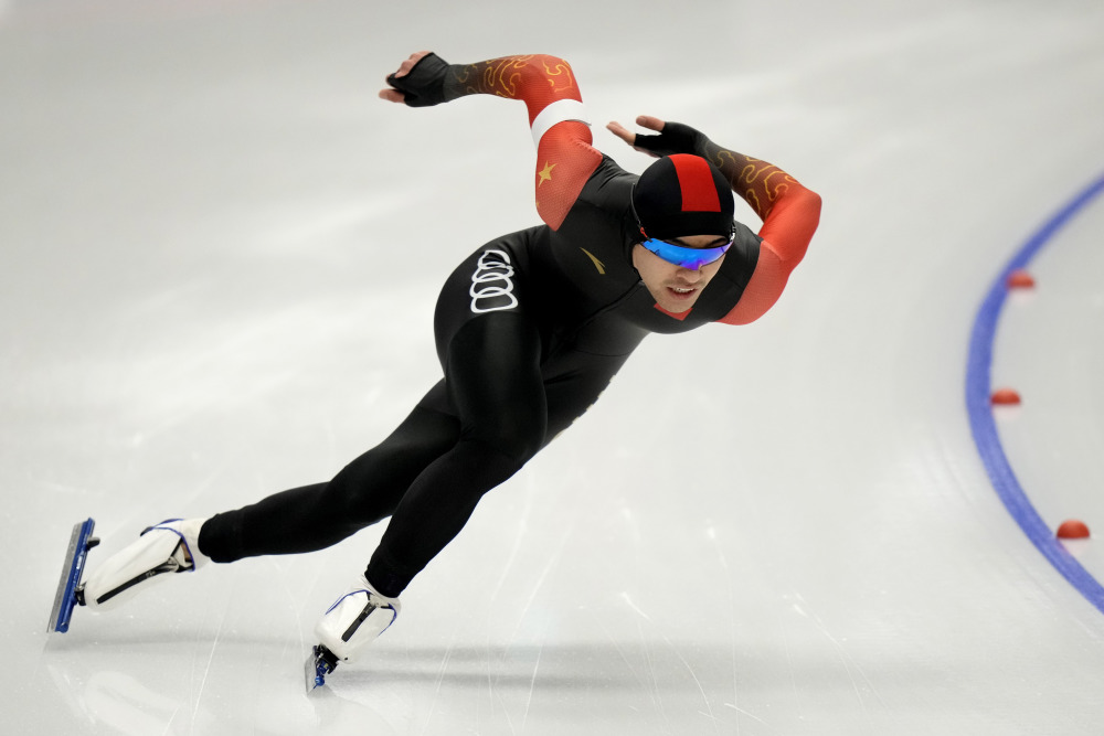速度滑冰宁忠岩首获速滑短距离全能世锦赛冠军