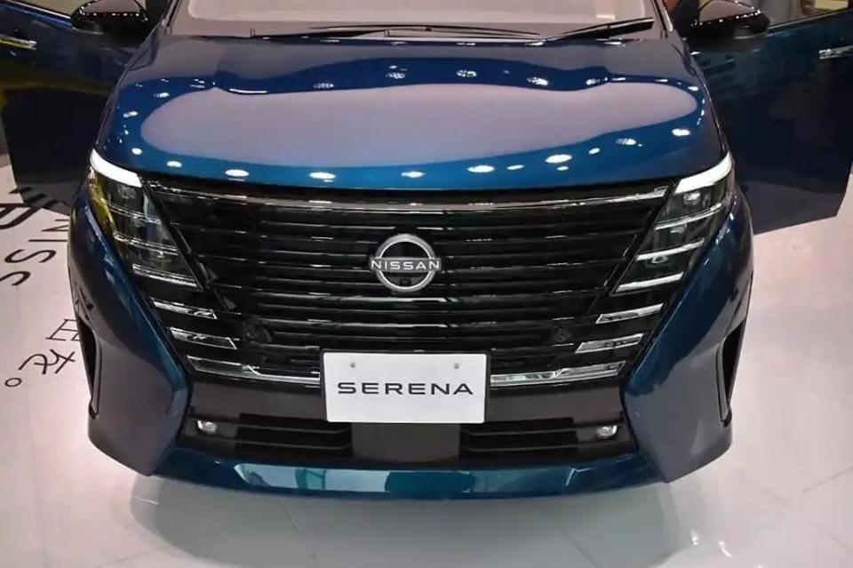 海外售价13万,日产亮相入门级mpv,配天籁同款前脸,支持8座_腾讯新闻