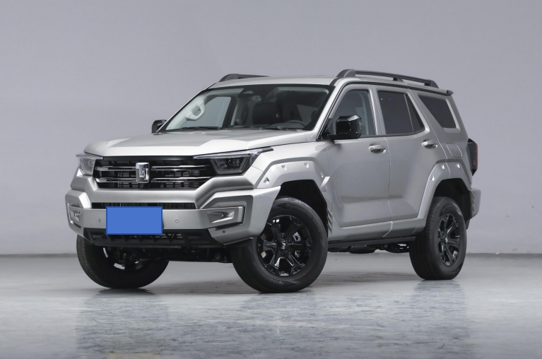 坦克400 hi4-t:一款省油的越野车,最大功率300kw,综合油耗2.61l