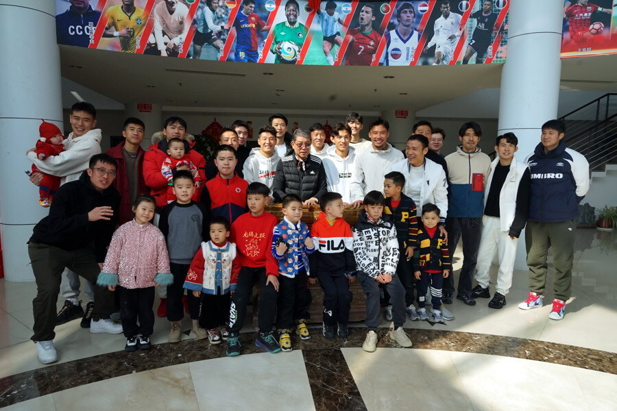 视频春节假期一天无休根宝基地开启全国选苗筹建一生一世娃娃军