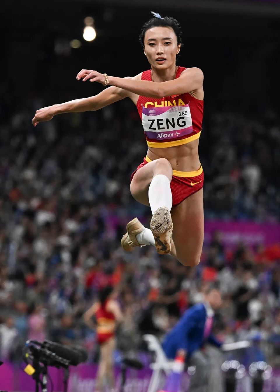 "曾蕊说.委内瑞拉名将罗哈斯的成绩为女子三级跳远的历史最佳