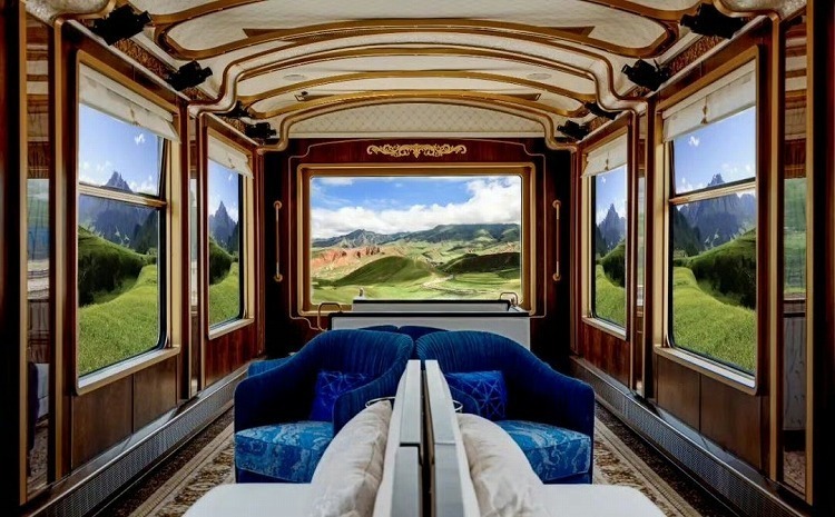 "丝路梦享号"旅游列车西宁发车,助力西部旅游业态多元化发展