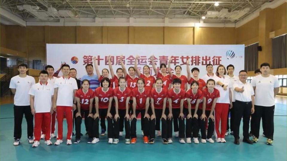 福建女排涌现197米强力主攻神似朱婷吴梦洁加强一传未来可期