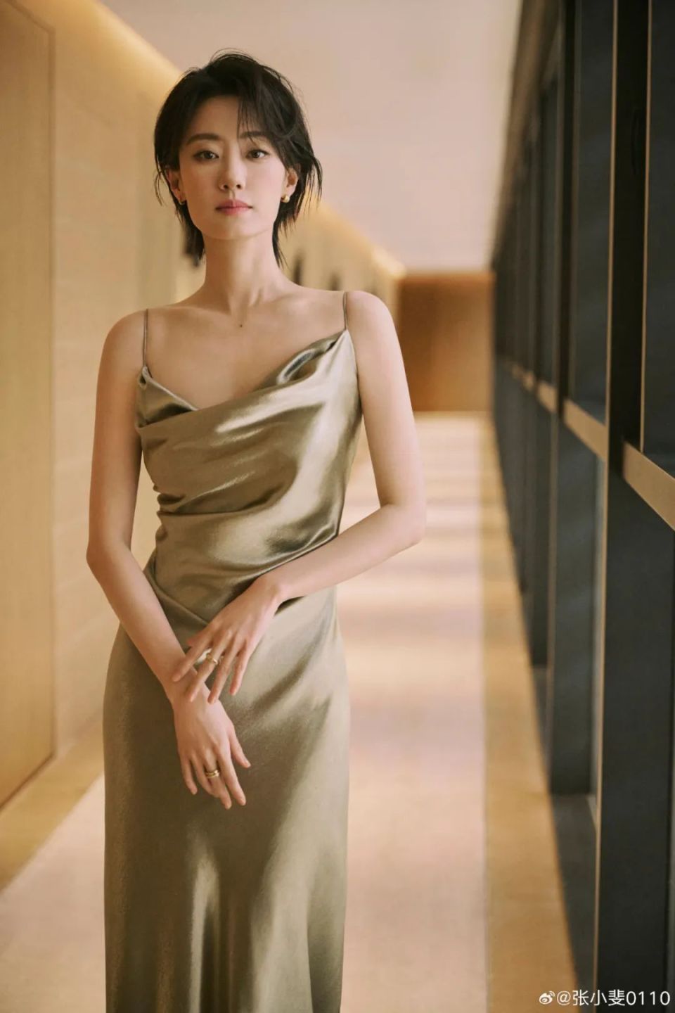 张小斐"黑化"硬控我30秒,她的造型没有上限吗?