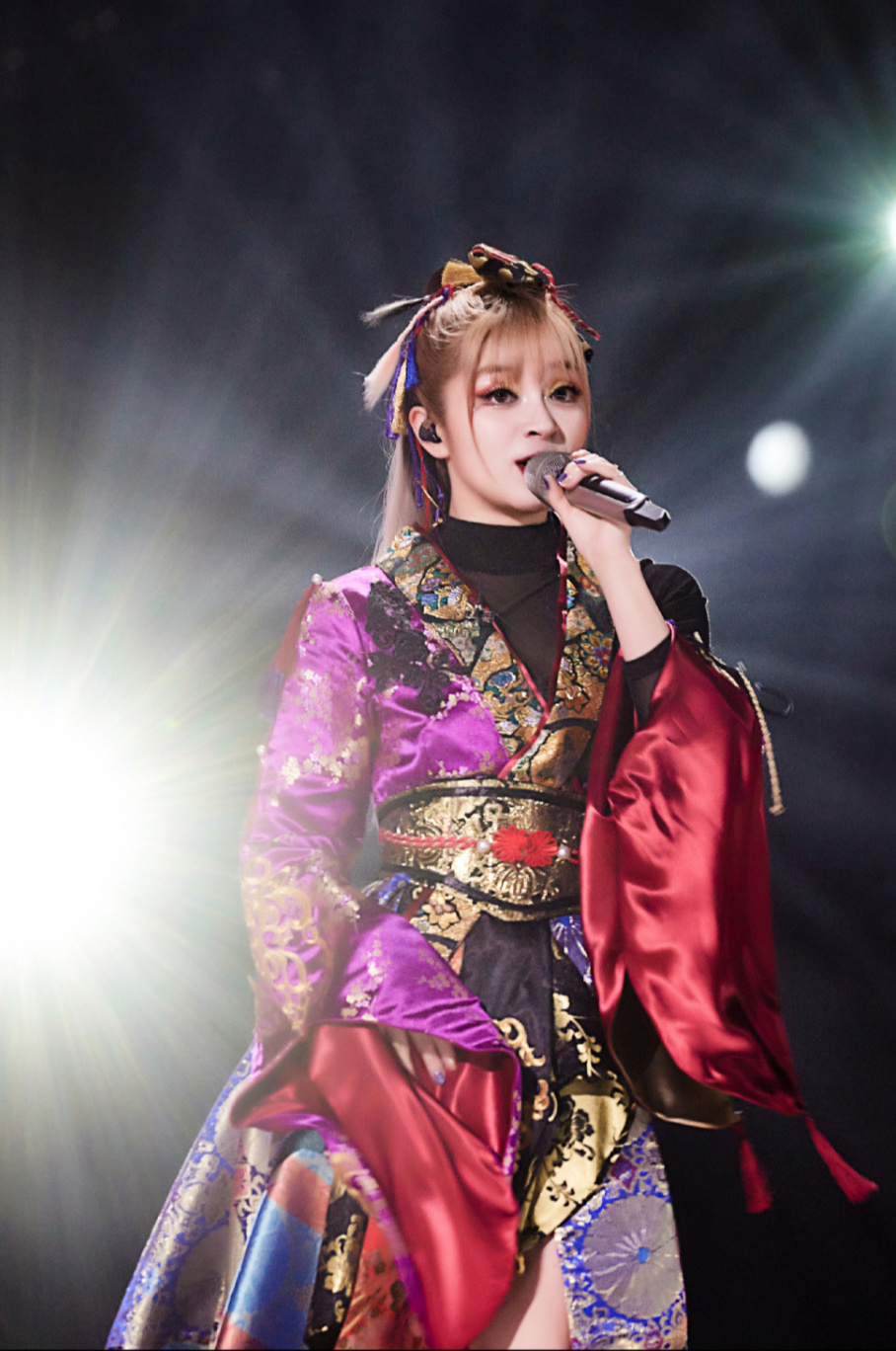 浪姐4:《极乐净土》原唱一开嗓惊艳到我,肖战粉丝表现让人失望!