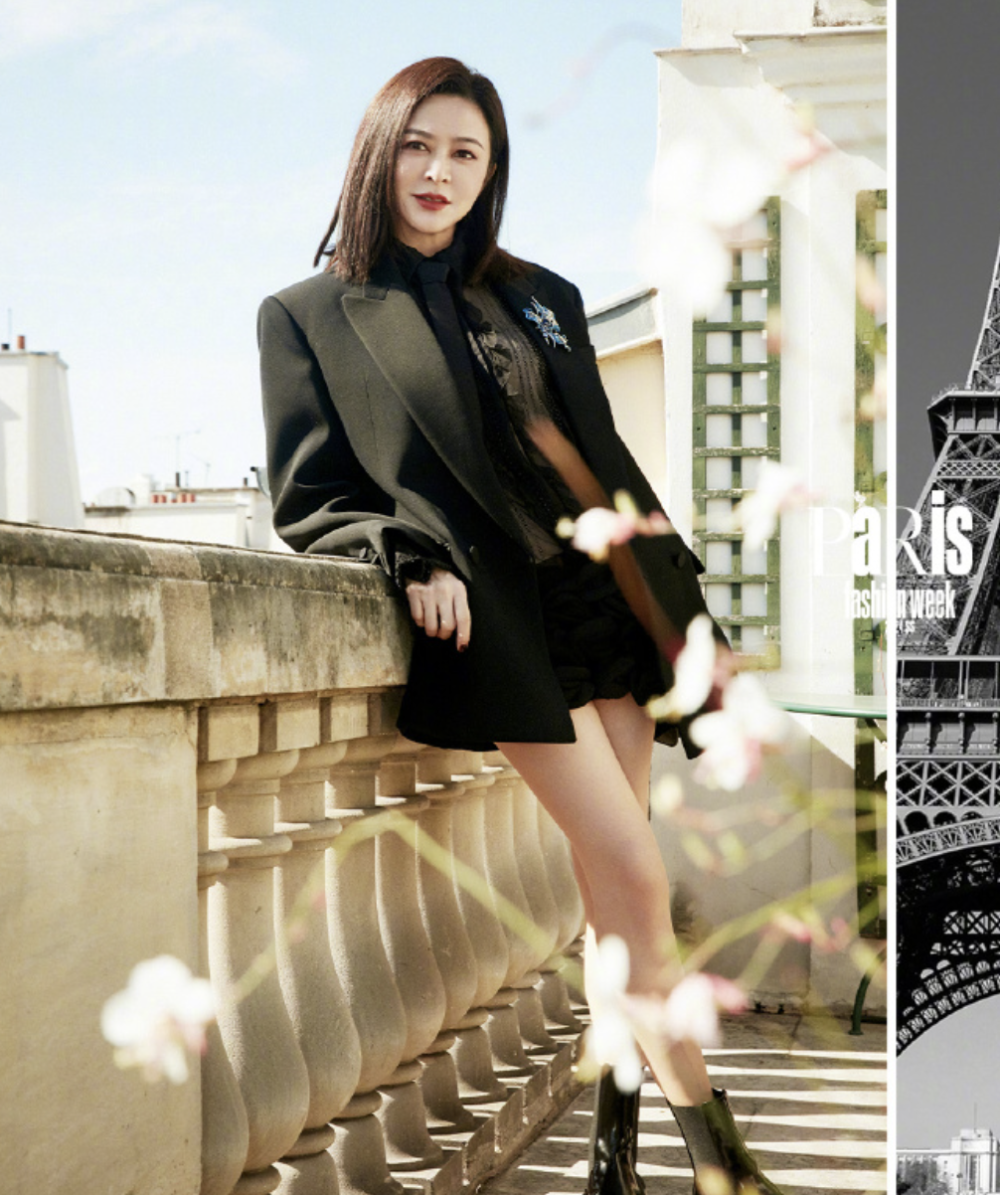 61岁关之琳现状:穿黑色背心像30岁少女,我感慨不愧是hk第一美