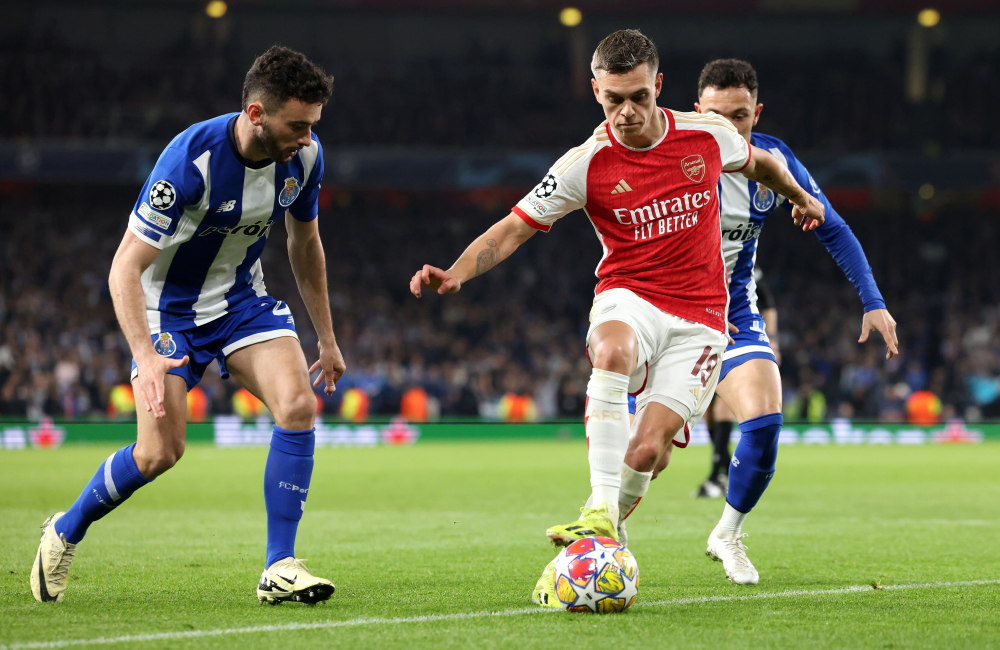 足球欧冠联赛阿森纳晋级八强