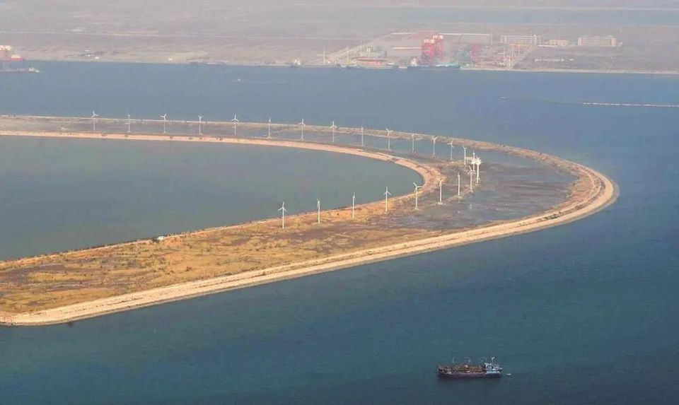 “蓝色三极”撑起海洋经济新脊梁_
