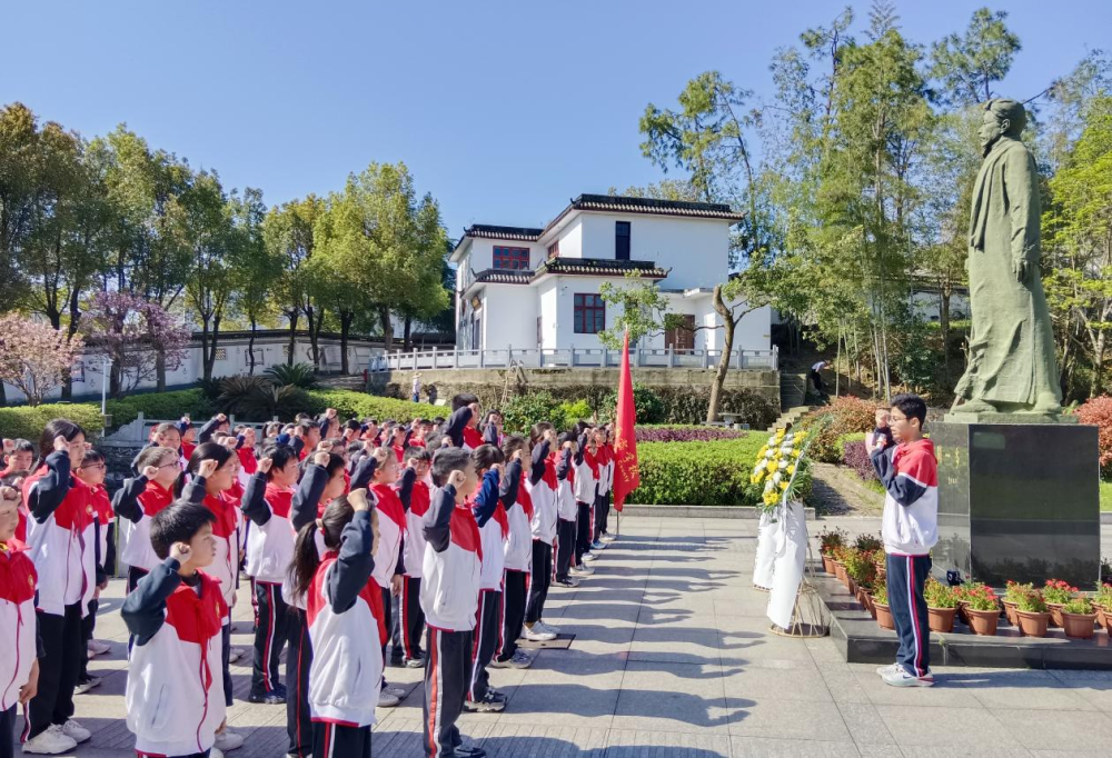 "铜锣谣"的时代传唱——解读新时代双拥的黄冈实践