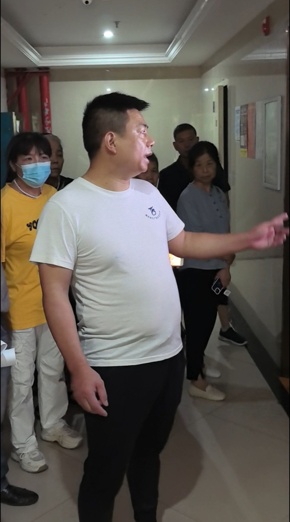 长沙高升时代广场 3 栋一单元电梯关停引