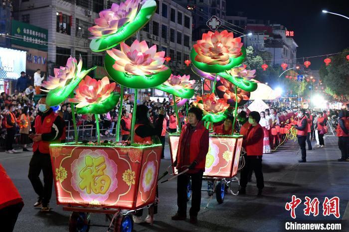 莆田元宵节游灯图片