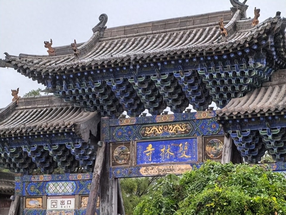 来山西双林寺看“三绝”，感受冠绝人间的中国彩塑，令人震撼_腾讯新闻