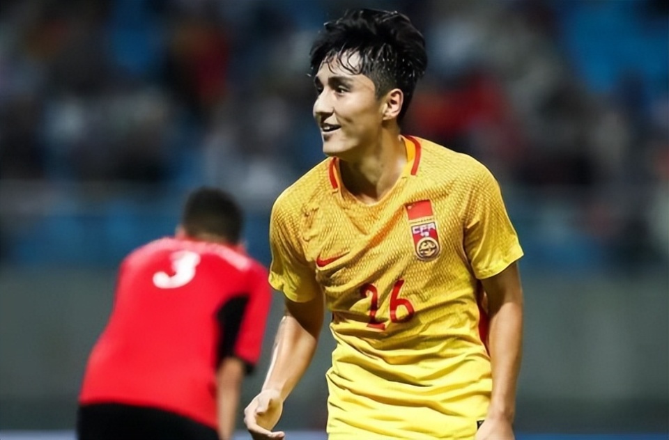 鲁能vs武汉三镇:李源一搭档天才新星,廖力生领衔,克雷桑冲锋