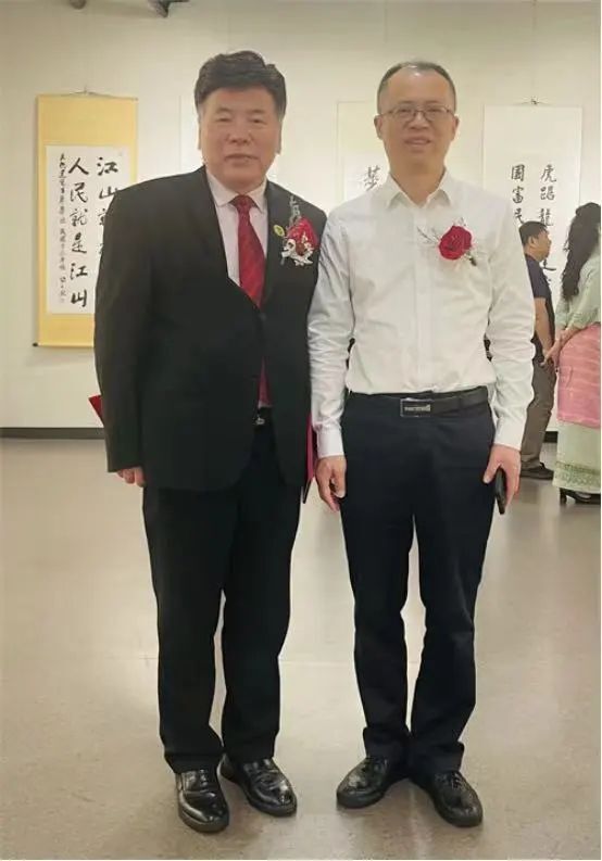 "双百展"隆重开幕