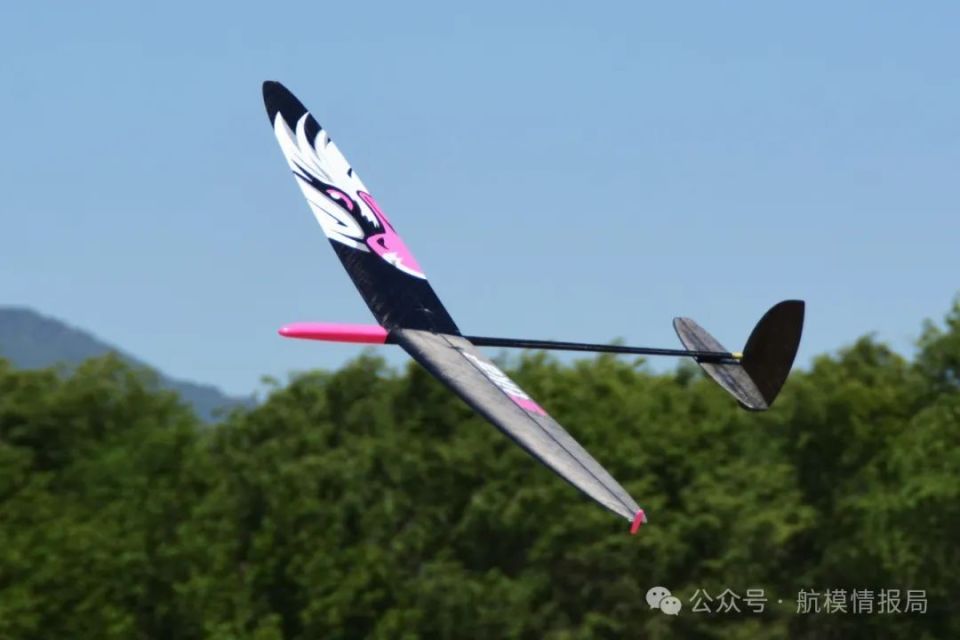 航模测评 | 轻松扔上60米!1.5米翼展f3k国产高端滑翔机stika2