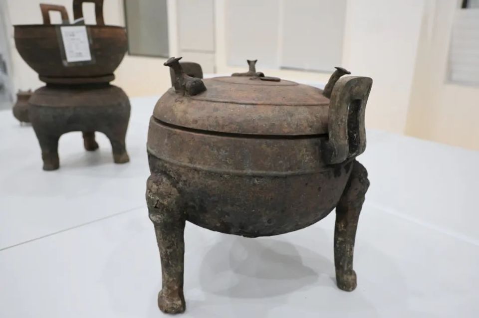 首次展示!最新武王墩墓考古发掘现场 已提取文物3000件(组)