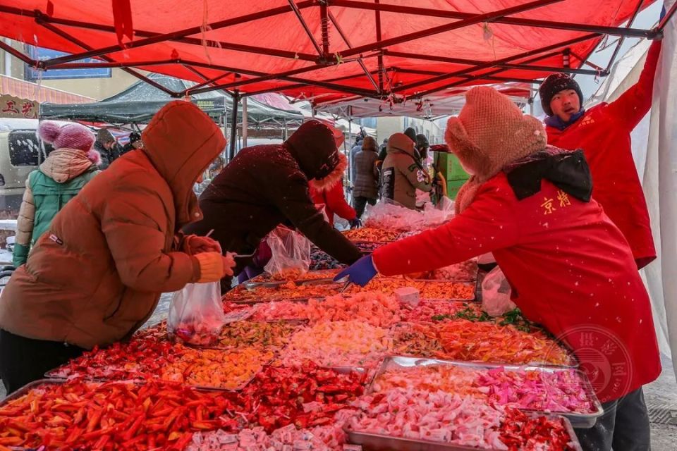 《瑞雪兆丰年》(组照)08李春升(山东青岛)2024年1月22日拍摄于