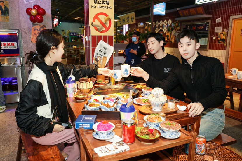 二十多年前,楠火锅起源于重庆璧山区的一个老巷子里,创始人楠三孃凭借